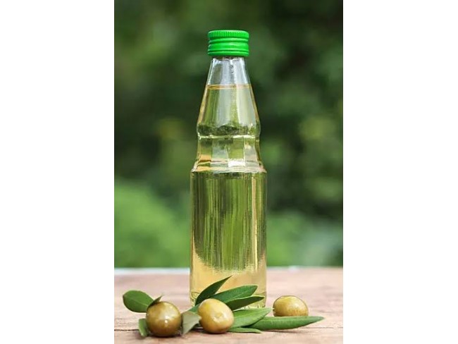 İzmir Kiraz Suludere'de 15.200 m2 Zeytin Bahçesi. 600 Ağaç. Kulube. Açıklamayı Okuyarak Arayınız