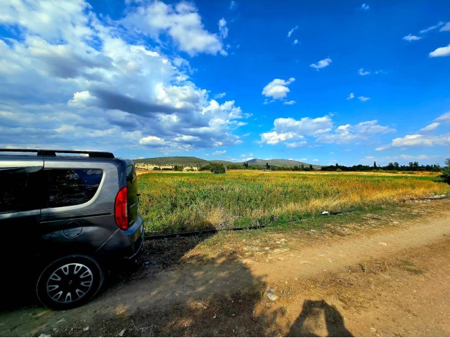 Kütahya Emet Örencik Köyiçi Elektrik Sulu Şeker Pancarı Ekili 1.463 M2 Tarla. Açıklamayı Okuyunuz